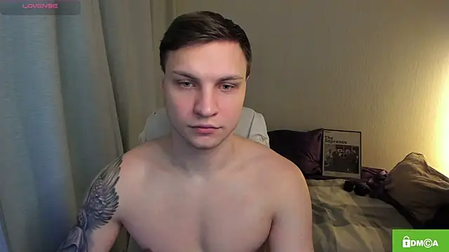Snapshot of handsome_guy01 chatting on April 7, 2026, 10:33 pm handsome guy01 online show from April 7, 2026, 10:33 pm