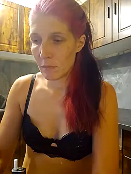 Snapshot of Lenchen_ chatting on May 23, 2026, 7:35 pm Lenchen online show from May 23, 2026, 7:35 pm