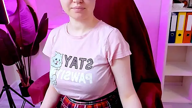 CarolGiggly online show from January 11, 2026, 10:49 pm