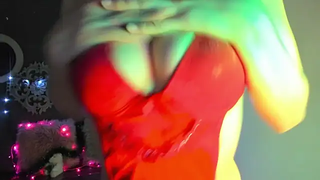 diosadelamor01 online show from December 12, 2024, 10:09 pm