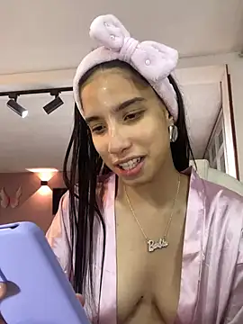 Snapshot of Praga_Pink chatting on January 7, 2025, 1:59 am Praga Pink online show from January 7, 2025, 1:59 am