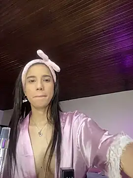 Snapshot of Praga_Pink chatting on March 18, 2025, 3:23 am Praga Pink online show from March 18, 2025, 3:23 am