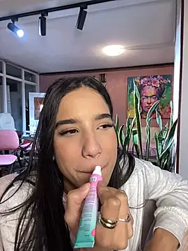 Snapshot of Praga_Pink chatting on January 14, 2025, 5:08 am Praga Pink online show from January 14, 2025, 5:08 am