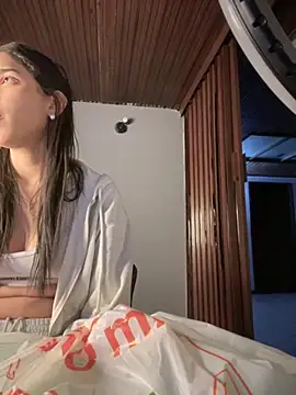 Snapshot of Praga_Pink chatting on October 3, 2025, 6:59 am Praga Pink online show from October 3, 2025, 6:59 am