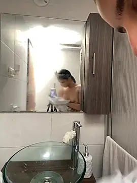 Snapshot of Praga_Pink chatting on January 7, 2025, 6:03 pm Praga Pink online show from January 7, 2025, 6:03 pm