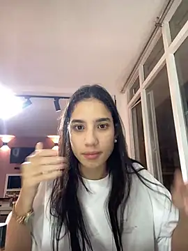 Snapshot of Praga_Pink chatting on January 15, 2025, 4:36 am Praga Pink online show from January 15, 2025, 4:36 am