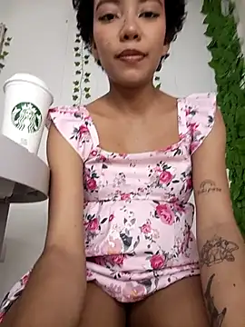 lianisrose online show from July 9, 2026, 9:14 pm