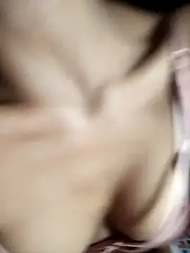 Snapshot of lianisrose chatting on November 16, 2025, 9:19 pm lianisrose online show from November 16, 2025, 9:19 pm