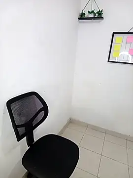 lianisrose online show from March 13, 2026, 10:59 pm