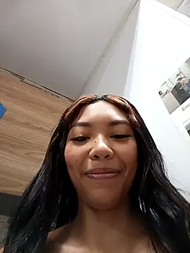 Snapshot of lianisrose chatting on November 14, 2025, 6:44 pm lianisrose online show from November 14, 2025, 6:44 pm