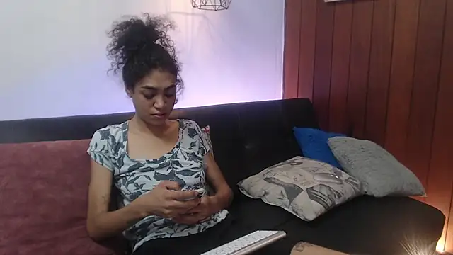 Snapshot of Aurora_ath chatting on June 25, 2026, 5:12 am Aurora ath online show from June 25, 2026, 5:12 am