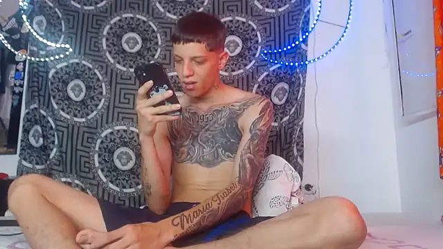 Adam hard  online show from November 13, 2025, 1:26 pm