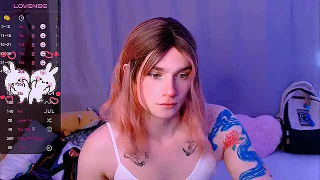 Snapshot of Alice_Hells chatting on February 1, 2026, 8:12 am Alice Hells online show from February 1, 2026, 8:12 am