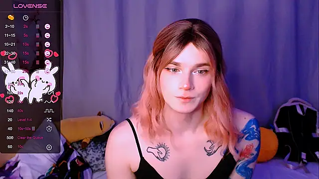 Snapshot of Alice_Hells chatting on January 16, 2026, 4:38 am Alice Hells online show from January 16, 2026, 4:38 am