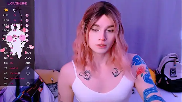 Snapshot of Alice_Hells chatting on February 25, 2026, 7:52 am Alice Hells online show from February 25, 2026, 7:52 am