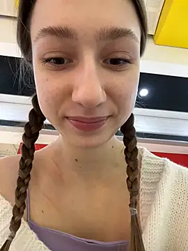 Lia  Love online show from February 11, 2025, 12:15 pm