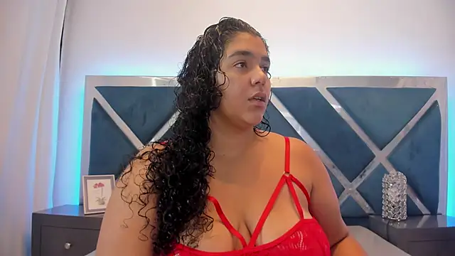 Snapshot of Tiffanymiller00 chatting on May 1, 2026, 1:49 pm Tiffanymiller00 online show from May 1, 2026, 1:49 pm