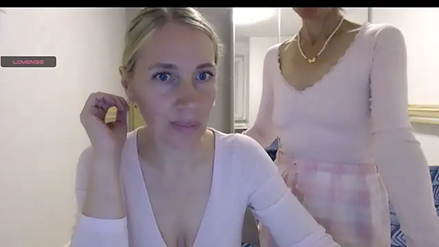 Snapshot of Pepper_mur chatting on October 8, 2025, 5:24 pm Pepper mur online show from October 8, 2025, 5:24 pm