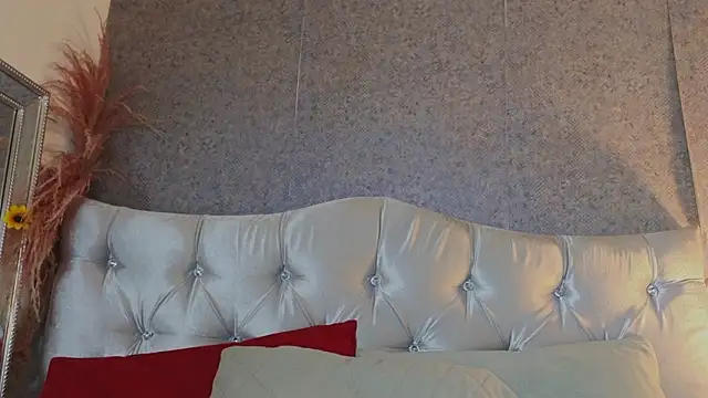 GABYTAYLOR  online show from March 10, 2026, 1:26 pm