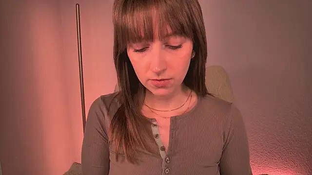 dearmoa online show from May 14, 2026, 6:49 pm