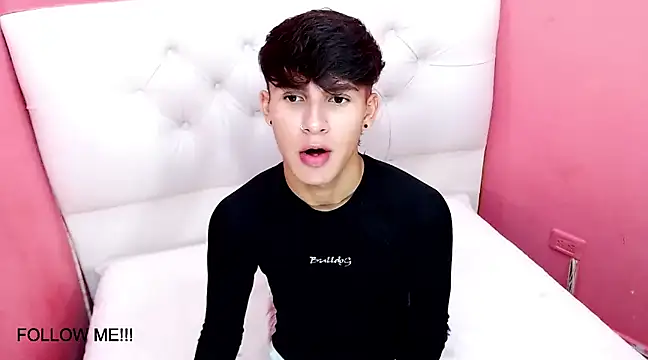 Snapshot of will_star_x chatting on January 23, 2025, 5:52 pm will star x online show from January 23, 2025, 5:52 pm