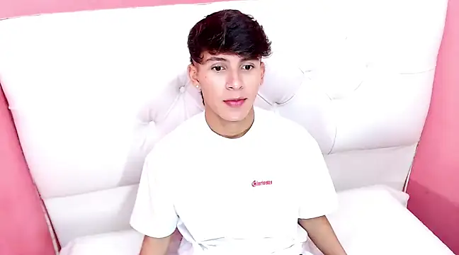 Snapshot of will_star_x chatting on January 22, 2025, 5:28 pm will star x online show from January 22, 2025, 5:28 pm