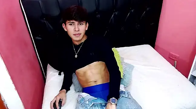 Snapshot of will_star_x chatting on December 2, 2024, 8:17 pm will star x online show from December 2, 2024, 8:17 pm