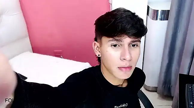 Snapshot of will_star_x chatting on January 23, 2025, 8:56 pm will star x online show from January 23, 2025, 8:56 pm