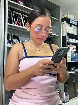 Kay LustyWife online show from December 18, 2025, 2:32 pm