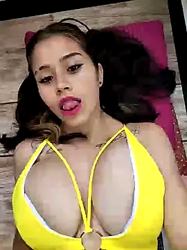 Snapshot of Alexandra_65 chatting on February 16, 2025, 4:32 pm Alexandra 65 online show from February 16, 2025, 4:32 pm