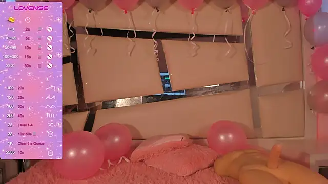 Snapshot of Mis__lola chatting on October 10, 2025, 9:04 pm Mis lola online show from October 10, 2025, 9:04 pm