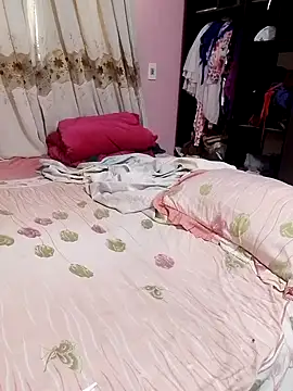 Snapshot of so5naa-nar chatting on October 15, 2025, 12:24 pm so5naa-nar online show from October 15, 2025, 12:24 pm