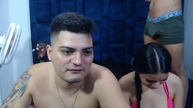 Snapshot of Group_Lustt chatting on November 21, 2025, 9:47 pm Group Lustt online show from November 21, 2025, 9:47 pm