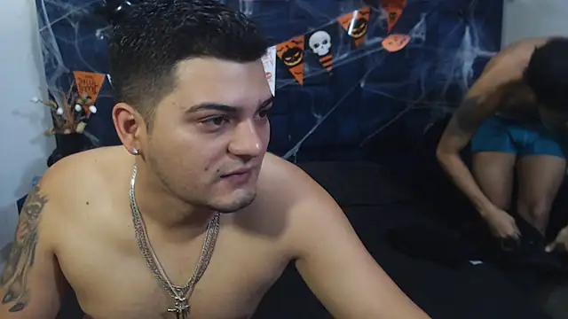 Snapshot of Group_Lustt chatting on October 31, 2025, 2:19 am Group Lustt online show from October 31, 2025, 2:19 am