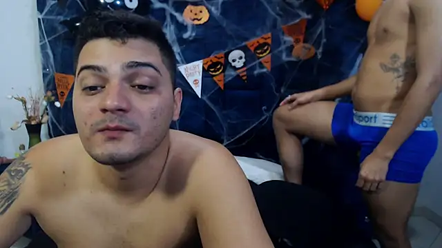 Snapshot of Group_Lustt chatting on October 25, 2025, 2:33 am Group Lustt online show from October 25, 2025, 2:33 am