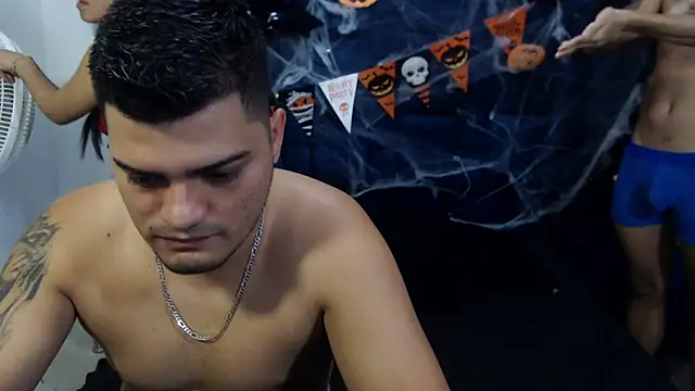 Snapshot of Group_Lustt chatting on October 22, 2025, 2:22 am Group Lustt online show from October 22, 2025, 2:22 am