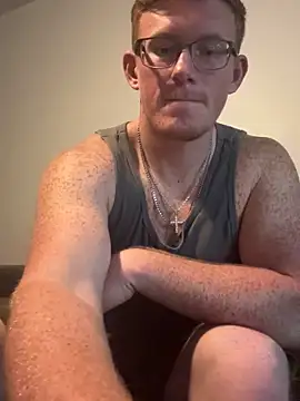 freckledginger369 online show from December 18, 2025, 9:29 pm