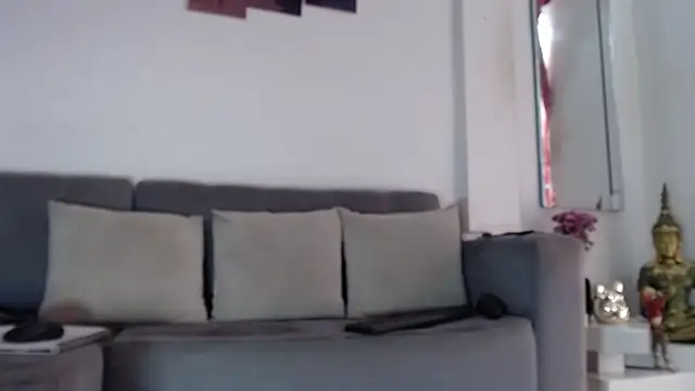 Alexa blossom12 online show from October 8, 2025, 6:52 pm