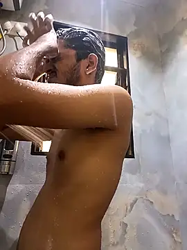 skinnyyyyyyyyy online show from October 29, 2025, 5:17 am