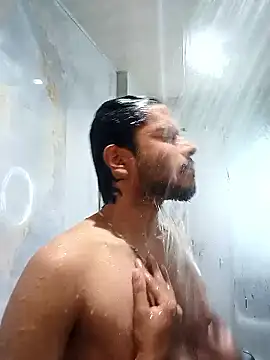 skinnyyyyyyyyy online show from March 3, 2026, 10:55 am