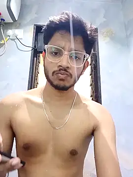 skinnyyyyyyyyy online show from September 10, 2025, 7:18 am