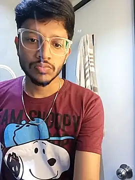 skinnyyyyyyyyy online show from November 1, 2025, 4:41 am