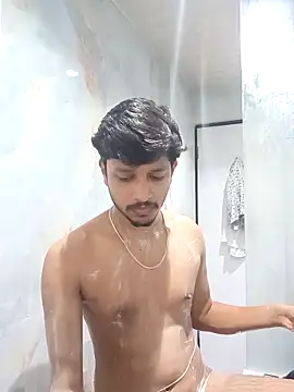 skinnyyyyyyyyy online show from April 18, 2026, 3:09 am