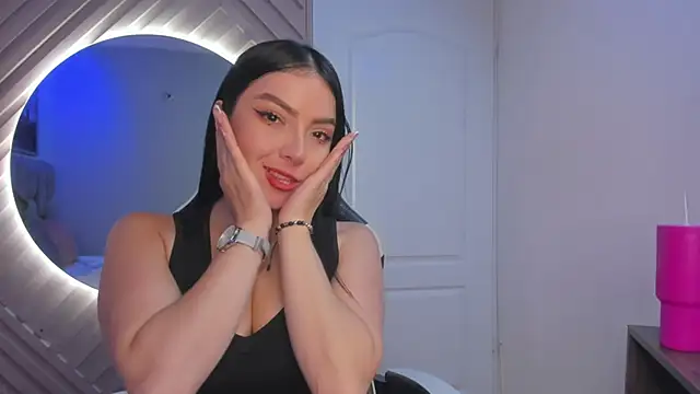 Snapshot of mia_greeco chatting on January 11, 2025, 12:07 pm mia greeco online show from January 11, 2025, 12:07 pm