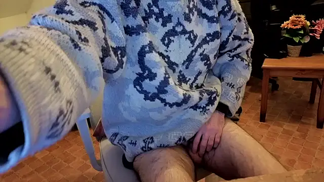 Snapshot of SteveStiffbone chatting on December 16, 2025, 5:28 pm SteveStiffbone online show from December 16, 2025, 5:28 pm