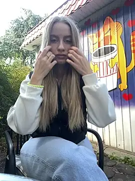 Snapshot of alexa_glory chatting on September 25, 2025, 9:48 am alexa glory online show from September 25, 2025, 9:48 am