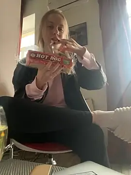 Snapshot of alexa_glory chatting on November 9, 2025, 11:25 am alexa glory online show from November 9, 2025, 11:25 am