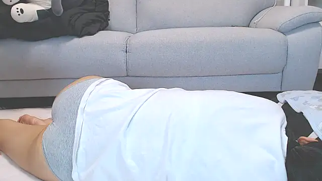 nmnk CH online show from October 11, 2025, 1:39 am