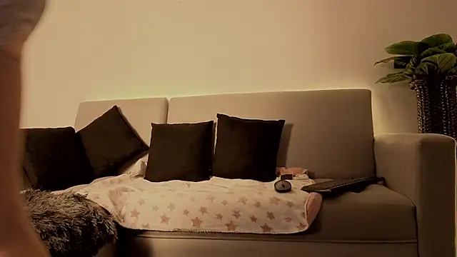 Snapshot of Selenecollins chatting on December 15, 2025, 12:55 pm Selenecollins online show from December 15, 2025, 12:55 pm