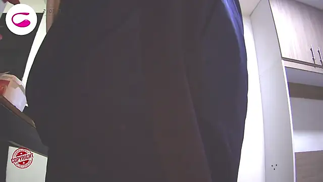 Snapshot of bruce_bigg chatting on October 3, 2025, 2:04 am bruce bigg online show from October 3, 2025, 2:04 am